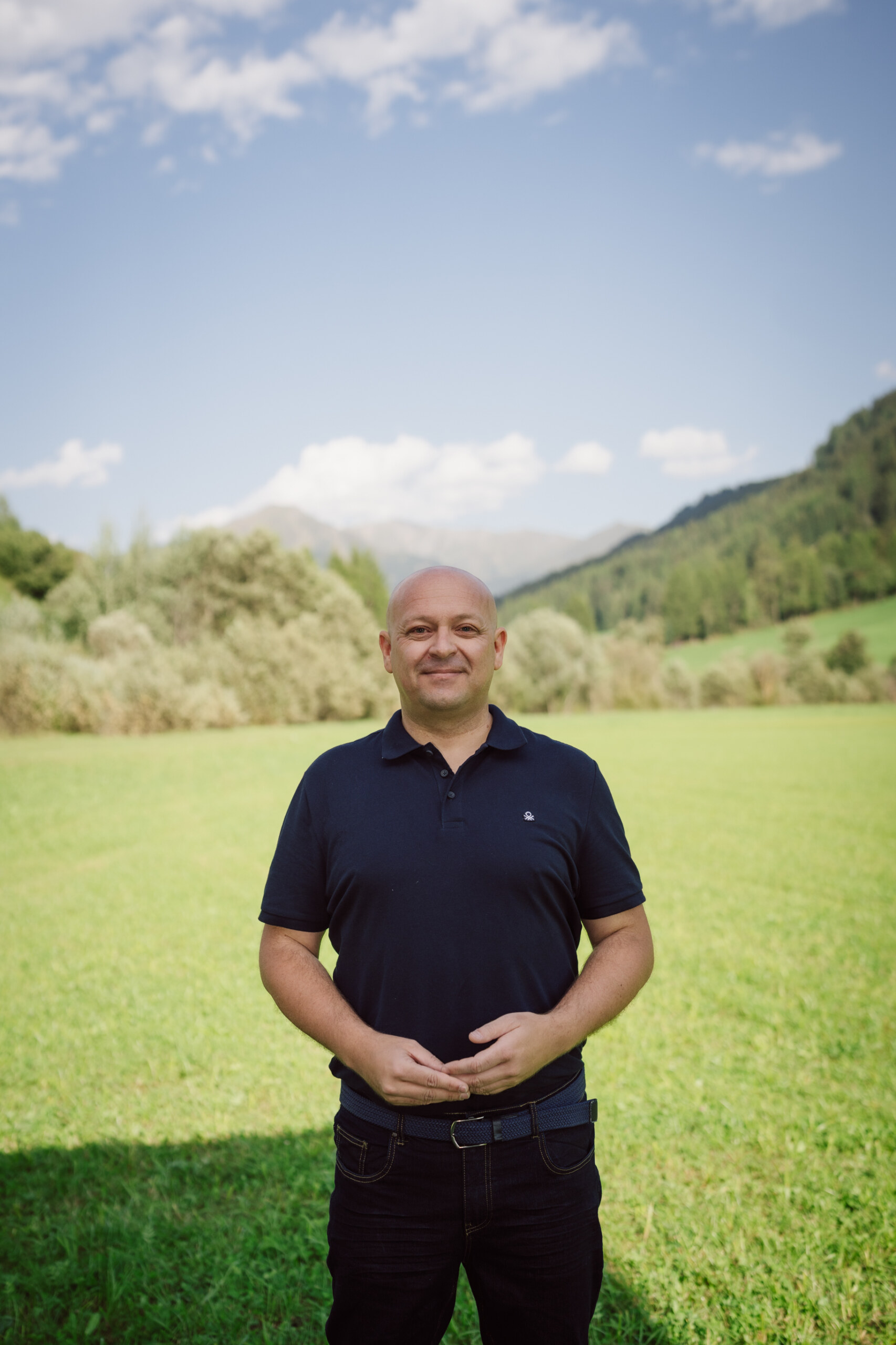 Andreas Felder, Dipl. Psychosozialer Berater, in ruhiger natürlicher Umgebung.